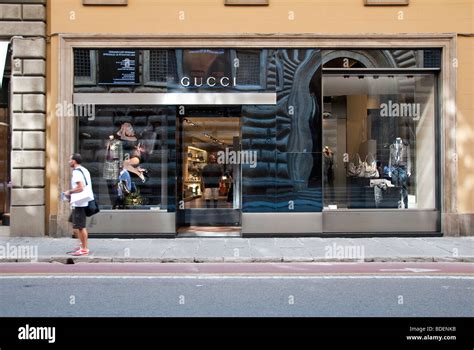 guccio gucci via tornabuoni firenze|outlet gucci firenze.